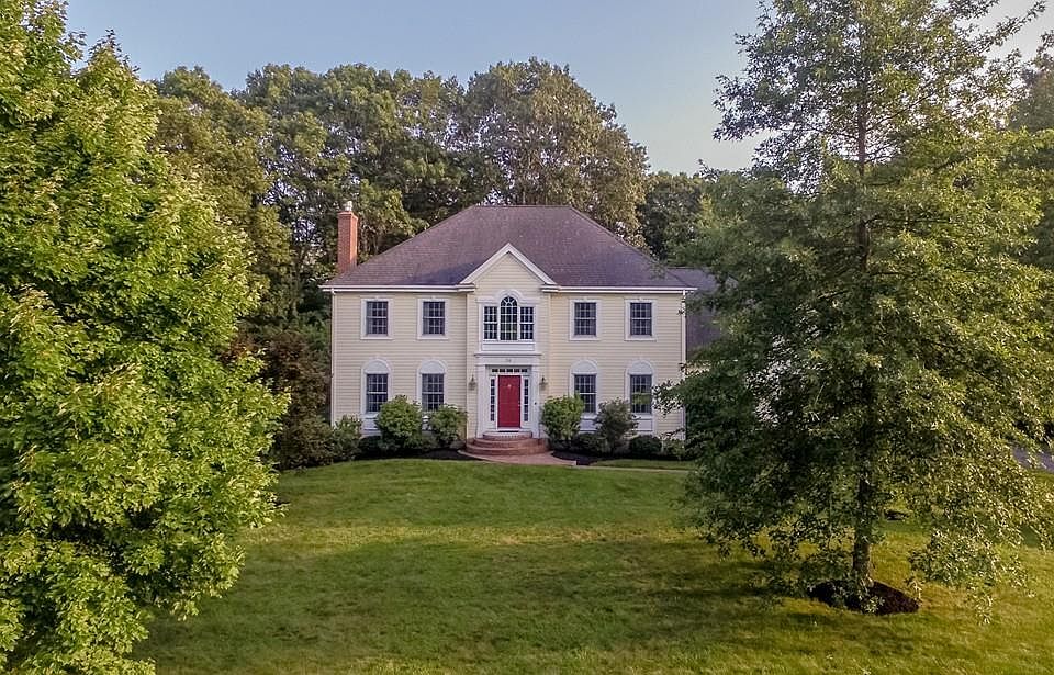 26 Howe St, Medway, MA 02053 Zillow