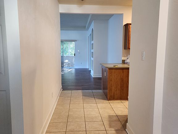 3rd image of 88 Covington Cir