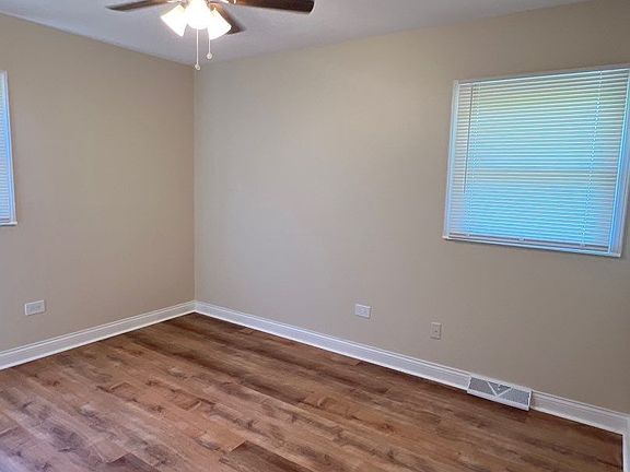 4th image of 50 N Elm Ln