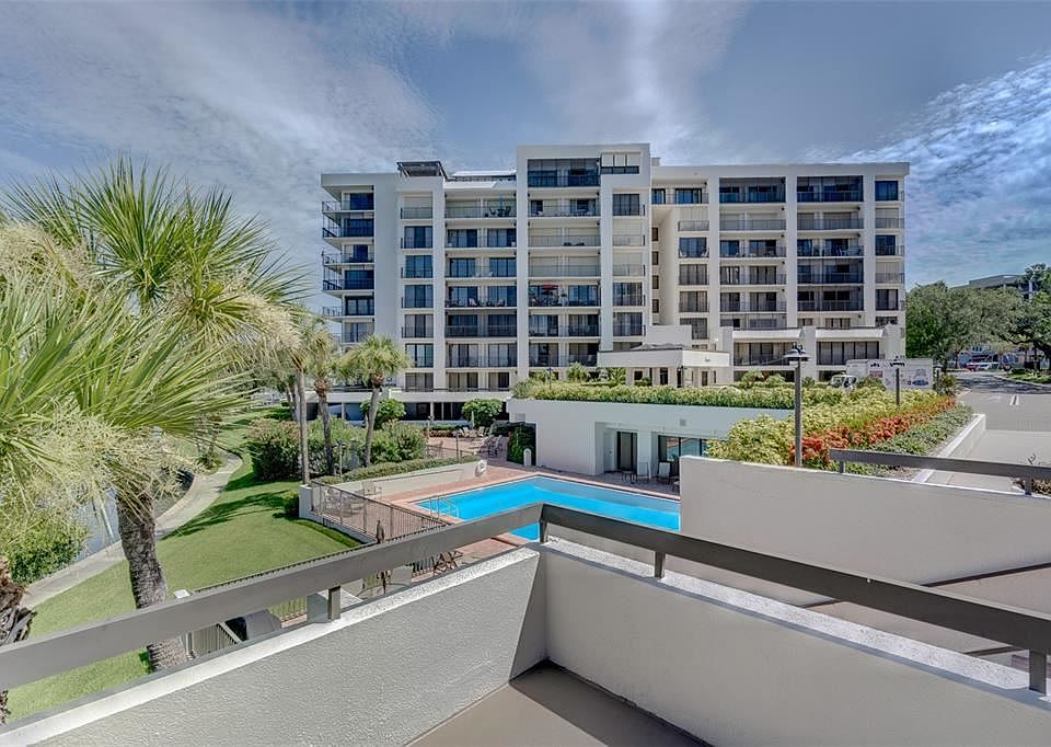 1st image of 8 Belleview Blvd APT 505