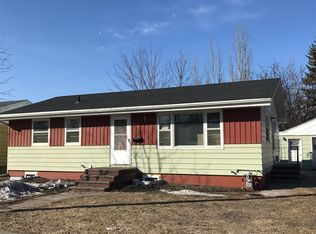 1810 7th Ave N, Grand Forks, ND 58203