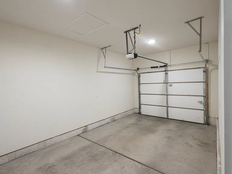 3051 W Cardinal St — Photo 25