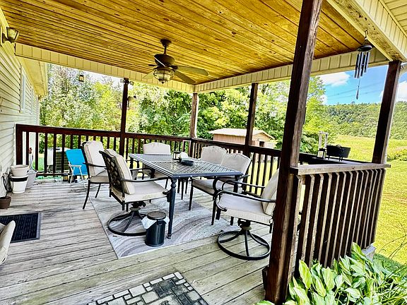 5th image of 2225 Three Springs Rd