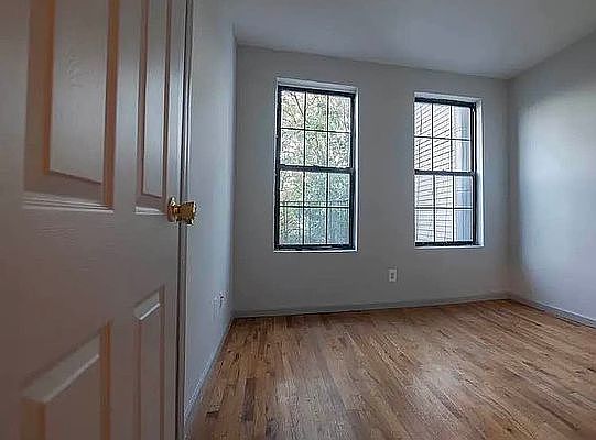 3rd image of 415 Bushwick Ave APT 2
