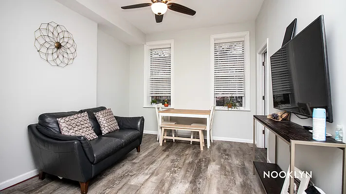Rented by Nooklyn NYC LLC | media 32