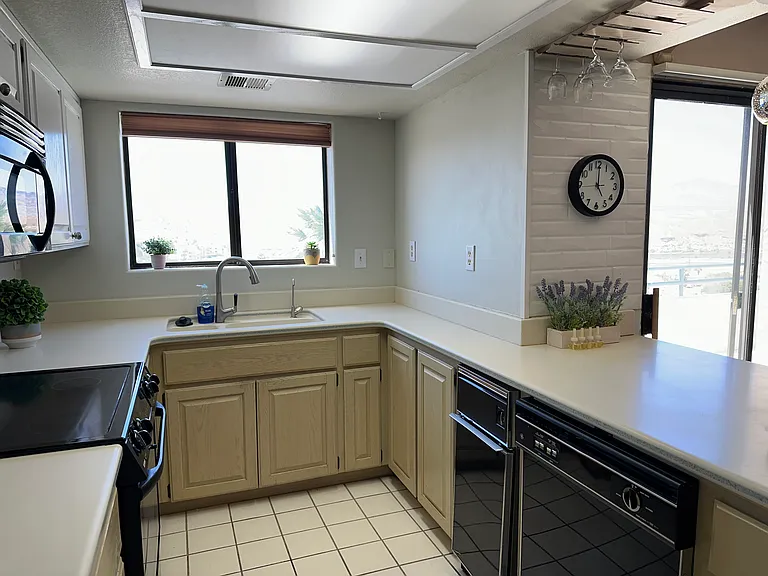 2022 Merrill Ln #3A — Photo 14