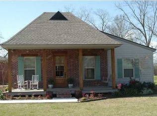 1013 Basin Stone Dr, Breaux Bridge, LA 70517