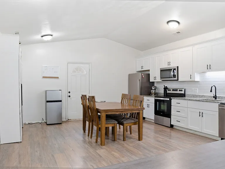 4316 Smokey Lake Dr — Photo 4