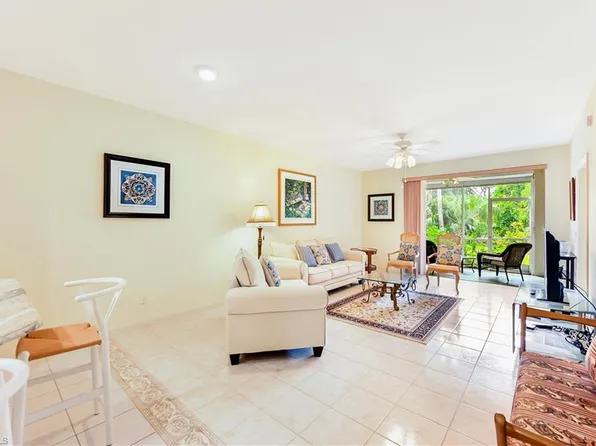 829 Tanbark Dr APT 104, Naples, FL 34108