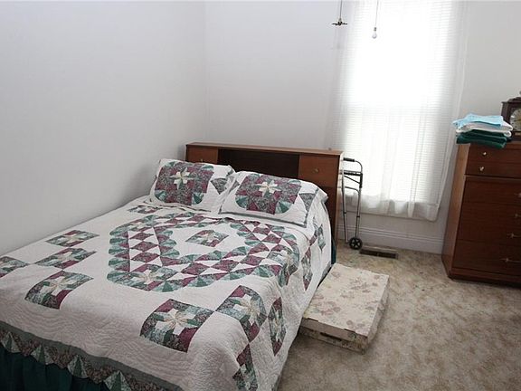5th image of 2805 Richmond Ave