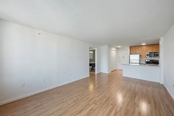 Rented by Gotham Organization | media 3