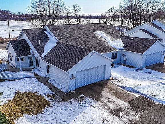 3rd image of 1960 Long Bridge Rd