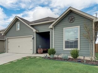8405 Smokey Creek Pass, Fort Worth, TX 76179