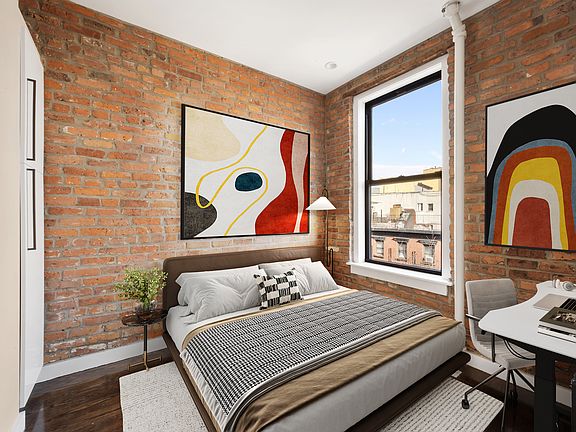 3rd image of 216 Thompson St #3