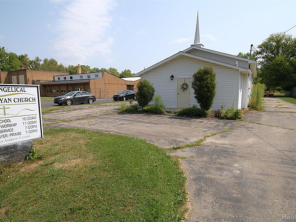 1st image of 3141 S Vassar Rd
