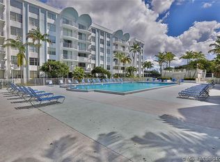 484 NW 165th St #A111, North Miami Beach, FL 33169