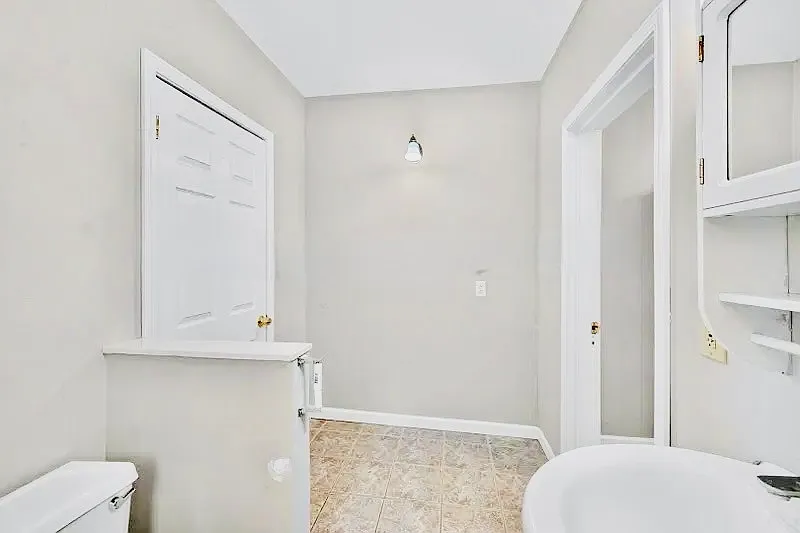 2 bed, 756 sqft, $1,400 — Photo 2