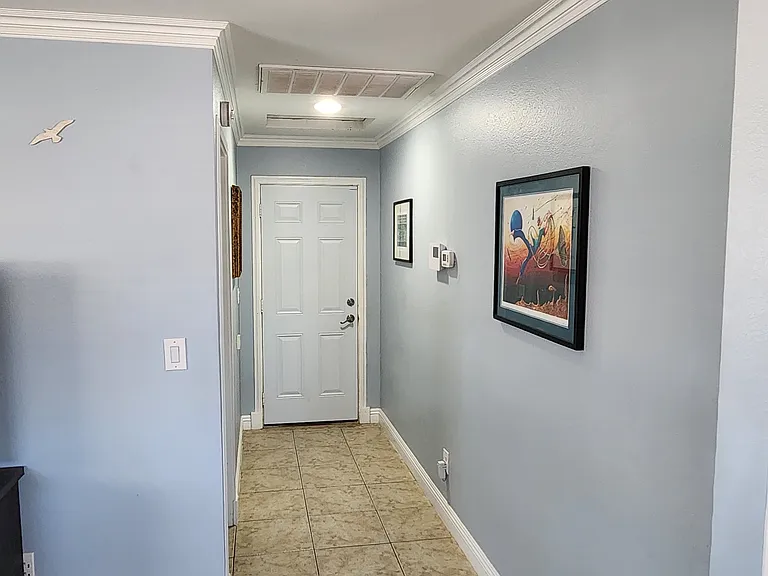 318 Fife St — Photo 29