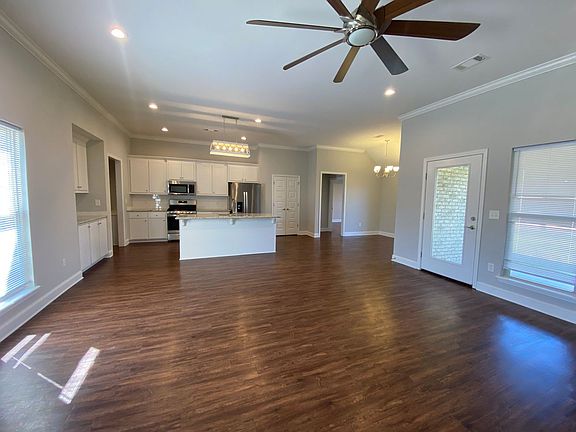 3rd image of 562 Westfield Dr