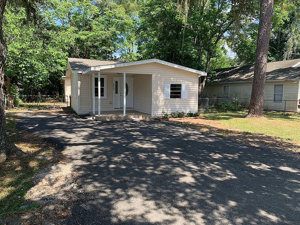 1st image of 2617 NW 1st Ave