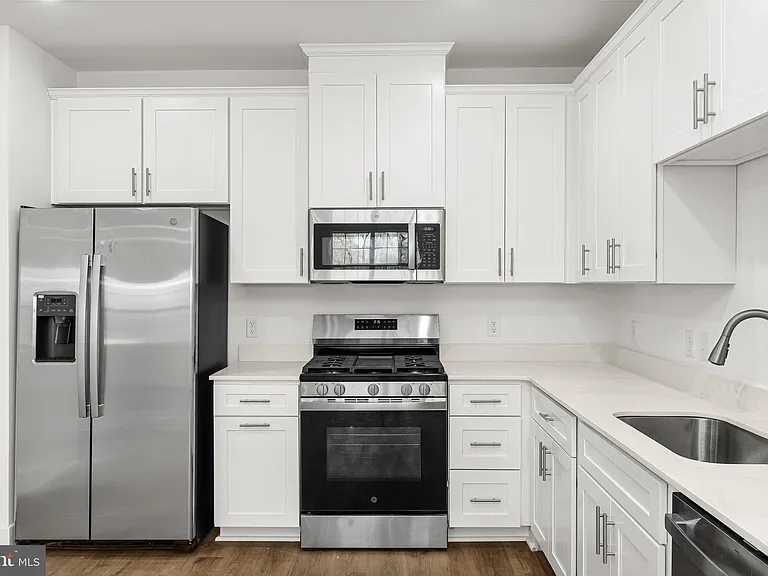 2207 Prince Hall Dr — Photo 18