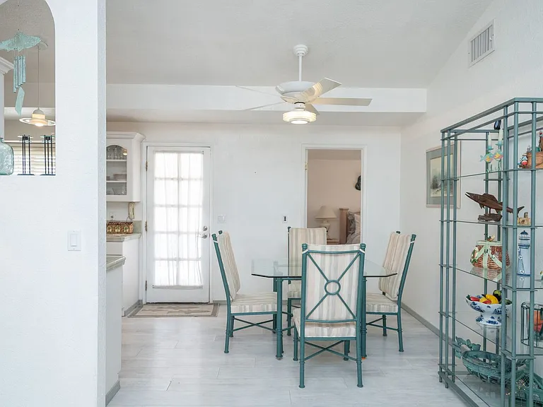 3910 Coral Reef Dr — Photo 26