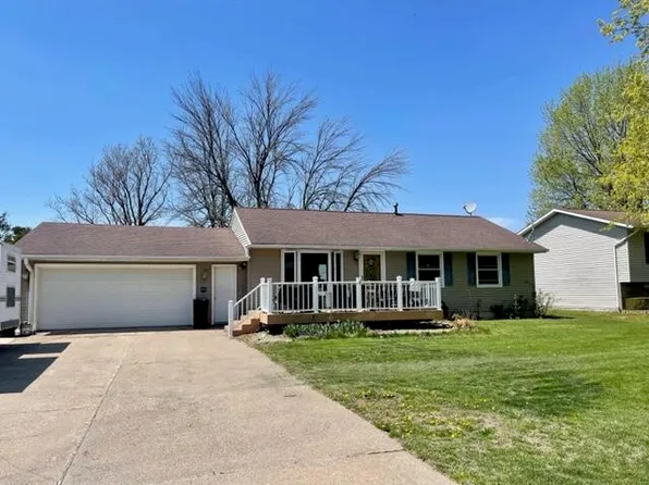 120 Roy El Rd, Wapello, IA 52653