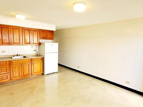 2nd image of 2558 Date St #D206
