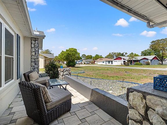 4th image of 8392 Camphor Dr