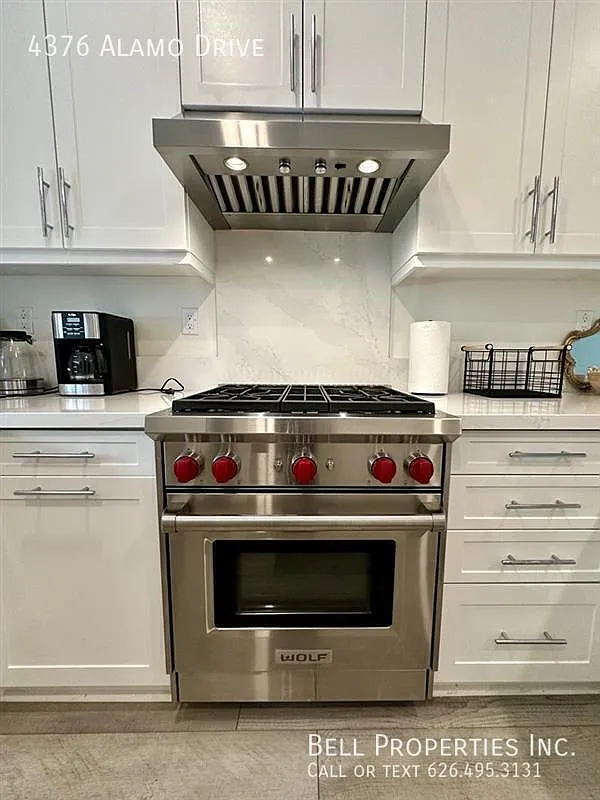 Stunning Townhome in Arcadia — Photo 4