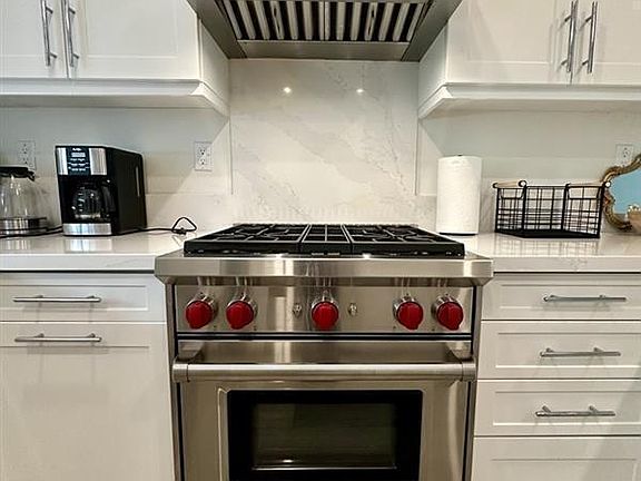 4th image of 4376 Alamo Ln