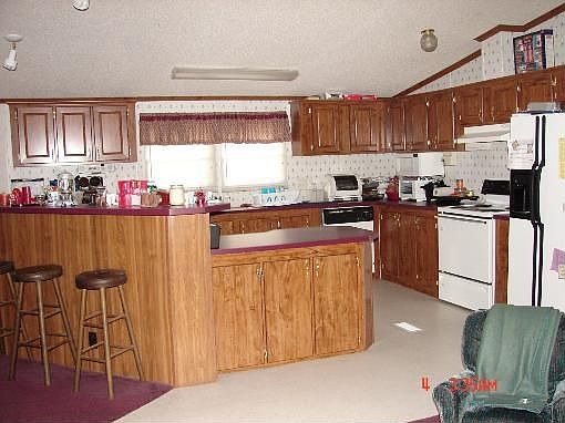 3rd image of 28437 Northwoods Dr