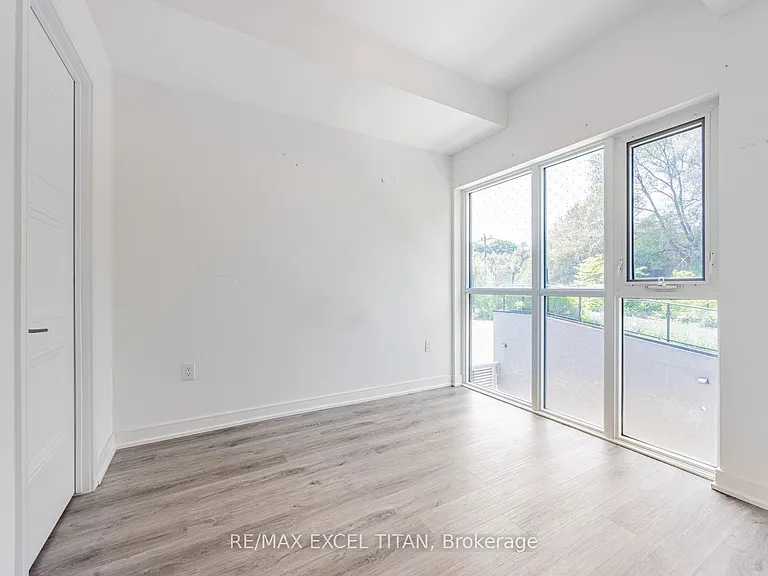 25 Neighbourhood Ln #205 — Photo 8