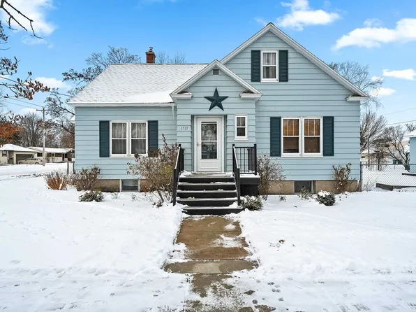 1717 Church St, Marinette, WI 54143
