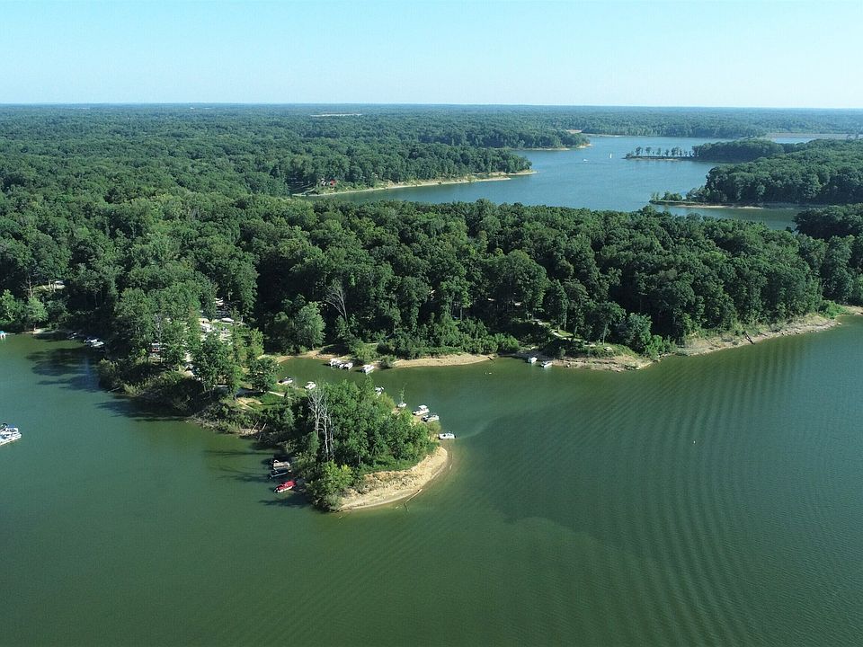 2nd image of 24 Dogwood Dr