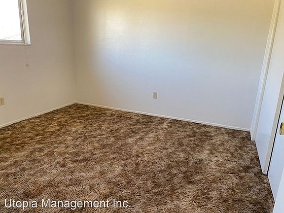 4th image of 930 Paiute Ln APT 16