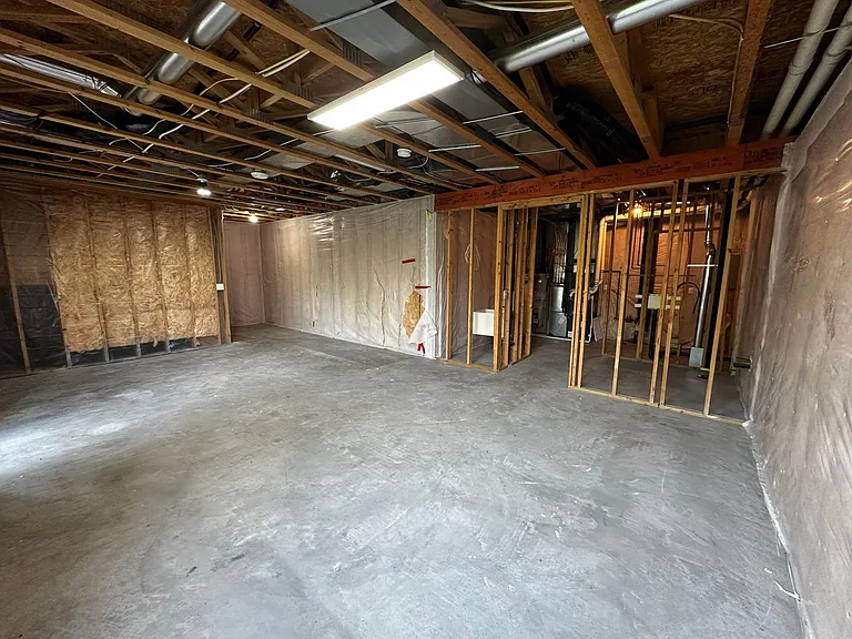 5793 Mount Curve Blvd — Photo 6