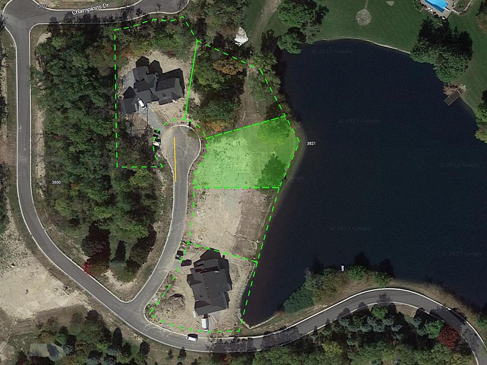 2nd image of 3825 Pebble Beach Dr #105