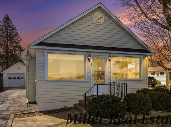43 W Hickory Rd, Battle Creek, MI 49017