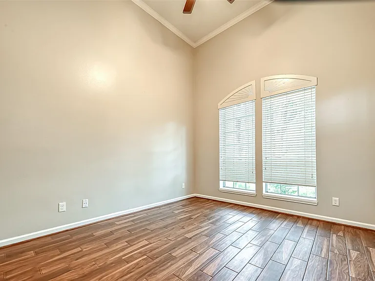 22011 Windmill Bluff Ln — Photo 11