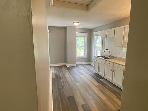 3rd image of 699 Wilson Ave APT 2