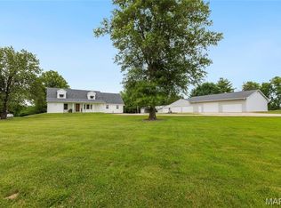 2280 Ebert Ln, Wentzville, MO