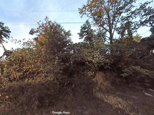 1302 S Delaware Ave, Deland, FL 32720