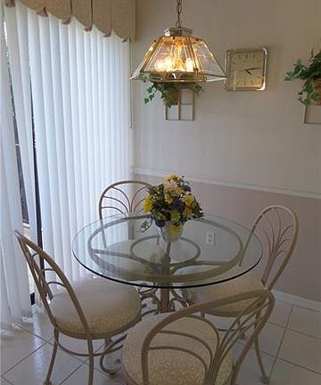 4th image of 5382 Fox Hollow Dr