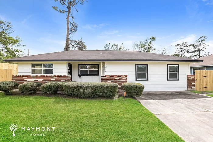 7314 Saunders Rd — Photo 1