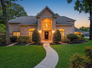 2 Wellington Ln #A, Conroe, TX 77304