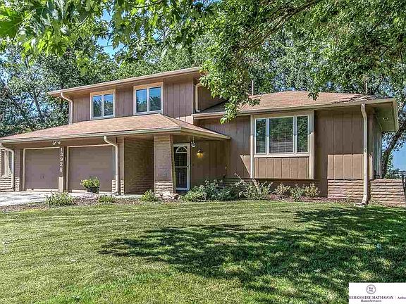 2nd image of 13928 West Cir