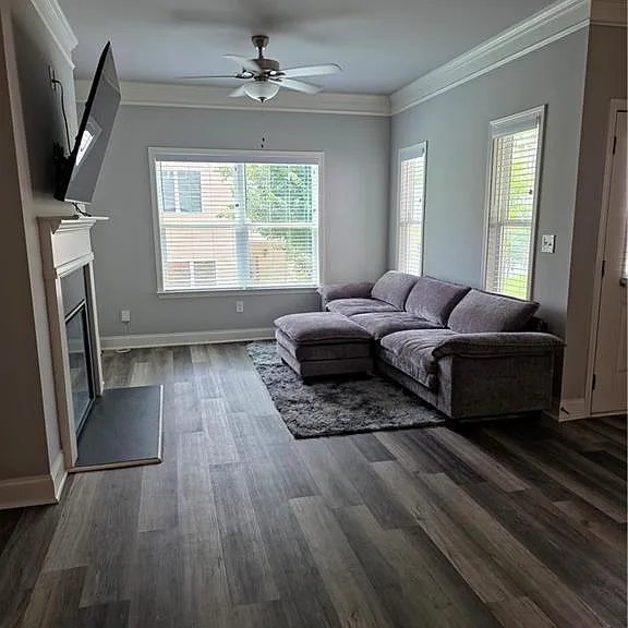 430 Village Creek Dr #B — Photo 12