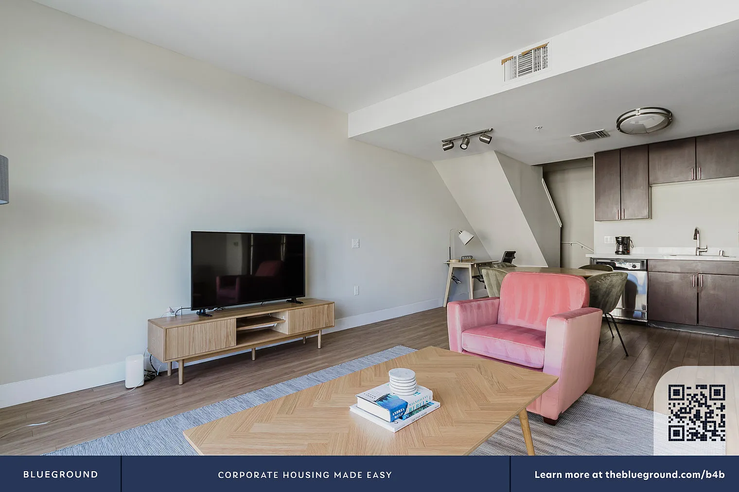 2 bed, 2.5 bath, 962 sqft, $3,590 — Photo 4