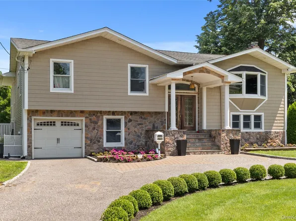 236 Windsor Avenue, Brightwaters, NY 11718